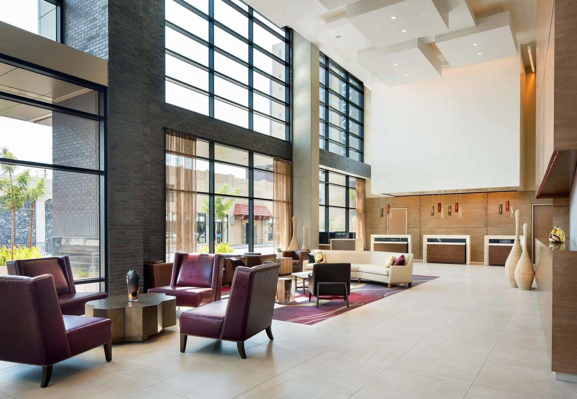 Courtyard By Marriott Phoenix Downtown Экстерьер фото